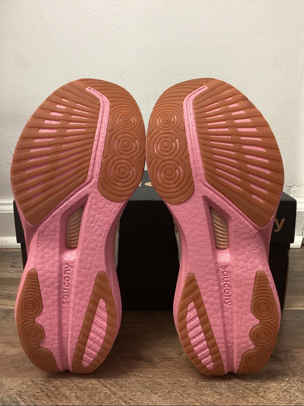 Women’s Saucony Endorphin Speed 5 - Picture 4 of 5